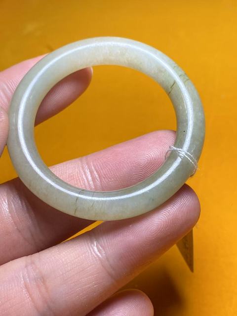 古玩玉器清代天然翡翠雕“素紋環”拍賣,當前價格1800元