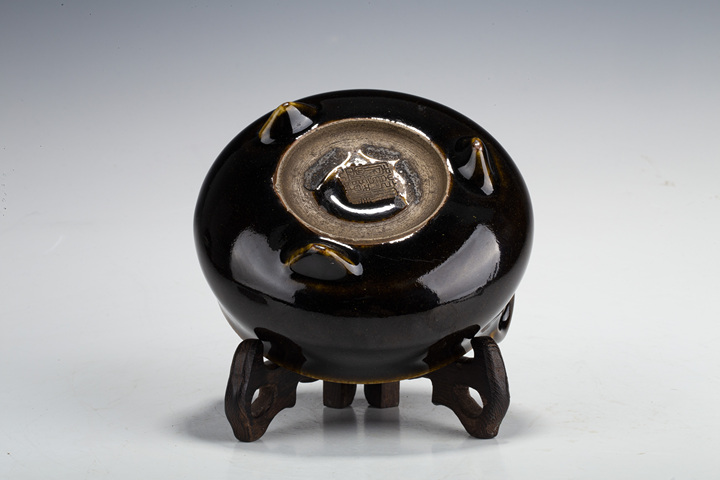 古玩陶瓷清中晚·醬釉雙耳三足爐真品鑒賞圖