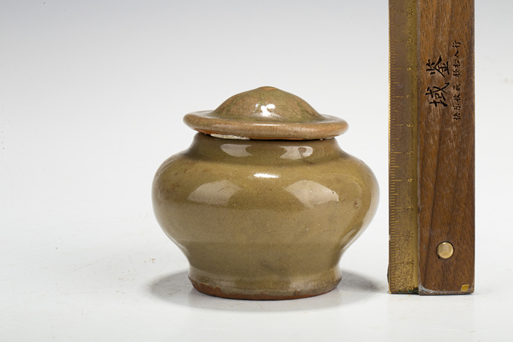 古玩陶瓷元·龍泉青釉蓋罐真品鑒賞圖