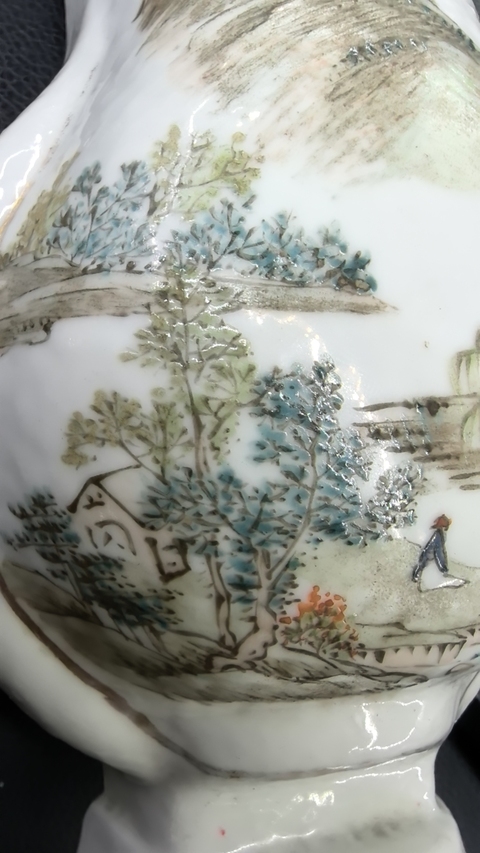 古玩陶瓷淺絳山水紋壁瓶真品鑒賞圖