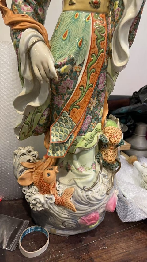 古玩陶瓷粉彩百花觀音瓷塑雕像真品鑒賞圖