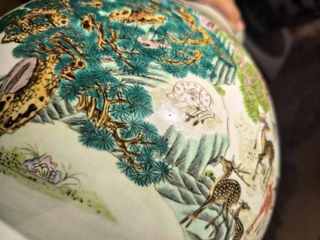 古玩陶瓷粉彩百鹿尊真品鑒賞圖