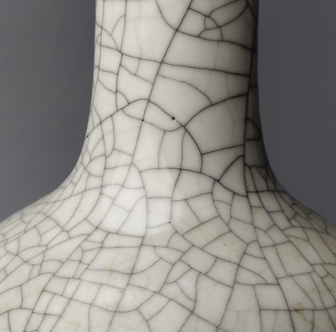 古玩陶瓷哥釉天球瓶真品鑒賞圖