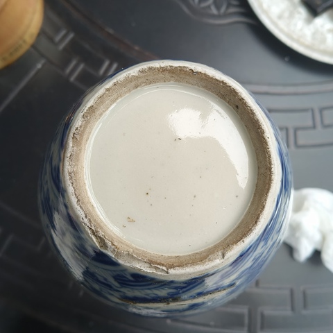 古玩陶瓷青花瓶真品鑒賞圖