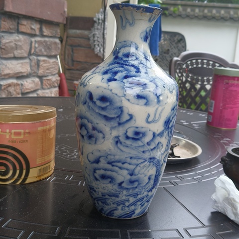 古玩陶瓷青花瓶真品鑒賞圖