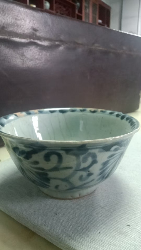 古玩陶瓷菊花碗真品鑒賞圖