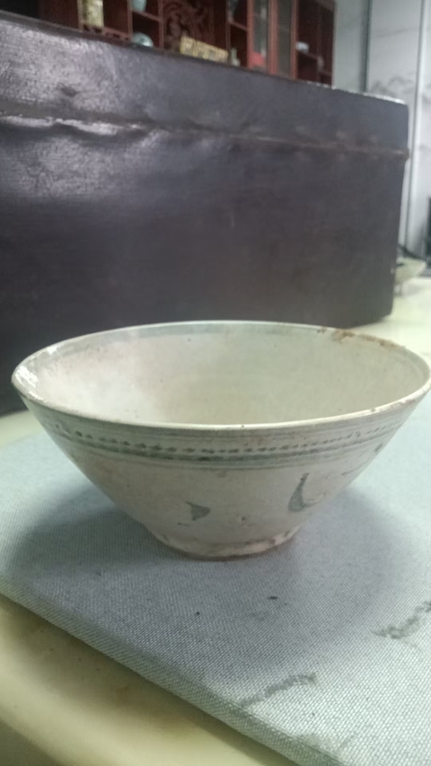 古玩陶瓷海水法螺紋青花碗真品鑒賞圖