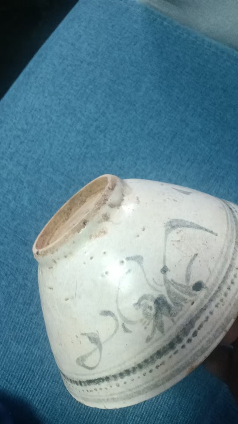 古玩陶瓷海水法螺紋青花碗真品鑒賞圖
