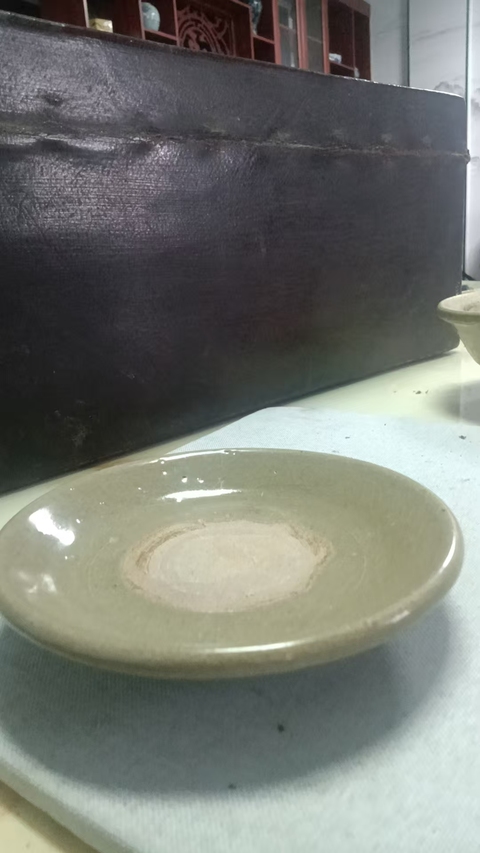 古玩陶瓷龍泉窯青釉盤拍賣,當前價格680元