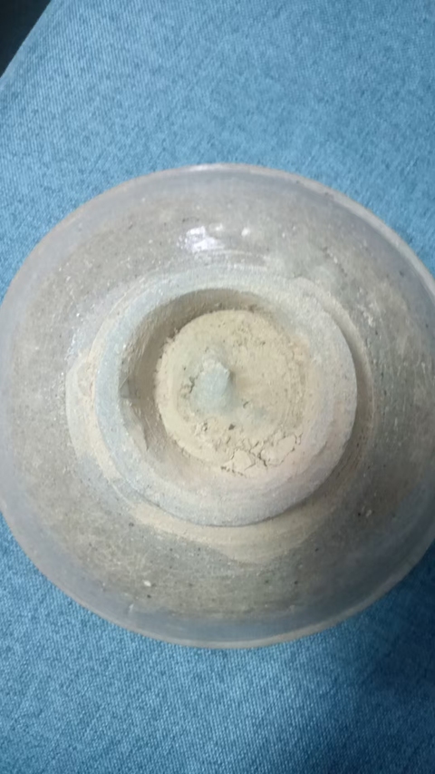 古玩陶瓷元代龍泉窯青釉碗真品鑒賞圖