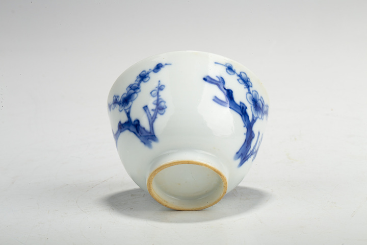 古玩陶瓷青花花卉紋杯真品鑒賞圖