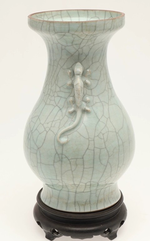 古玩陶瓷仿官釉琵琶尊,模糊,偏老真品鑒賞圖