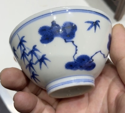 古玩陶瓷松竹梅青花杯真品鑒賞圖
