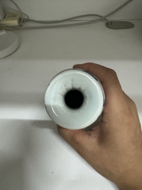 古玩陶瓷纏枝花囍字紋青花瓶真品鑒賞圖
