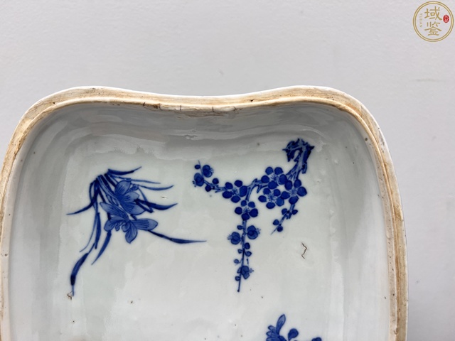 古玩陶瓷瓜蝶連綿青花蓋盒真品鑒賞圖