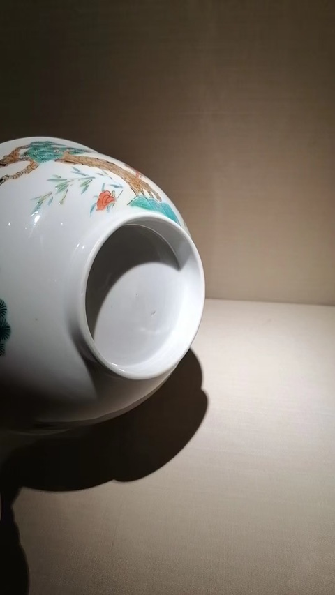 古玩陶瓷粉彩松鹿圖碗真品鑒賞圖