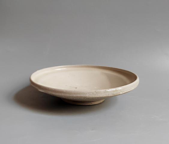古玩陶瓷精品宋金白釉折沿盤拍賣,當前價格174元