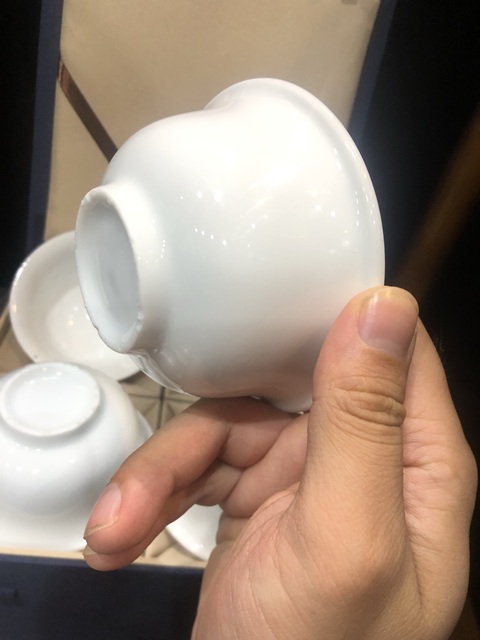 古玩陶瓷白釉杯真品鑒賞圖