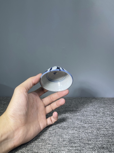 古玩陶瓷清中晚.青花花卉紋茶杯拍賣(mài),當(dāng)前價(jià)格0元