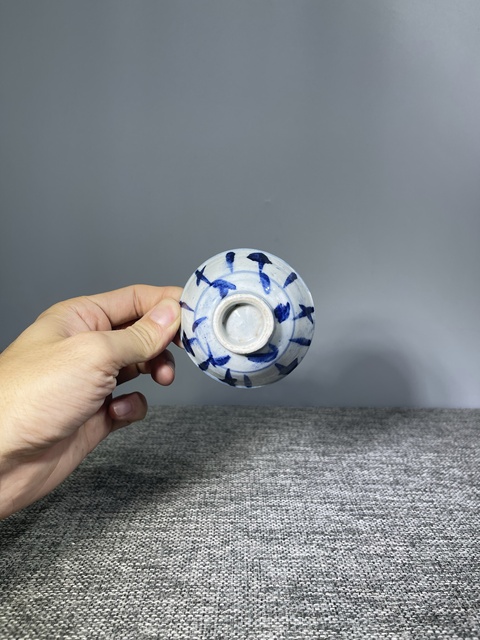 古玩陶瓷清中晚.青花花卉紋茶杯拍賣(mài),當(dāng)前價(jià)格0元