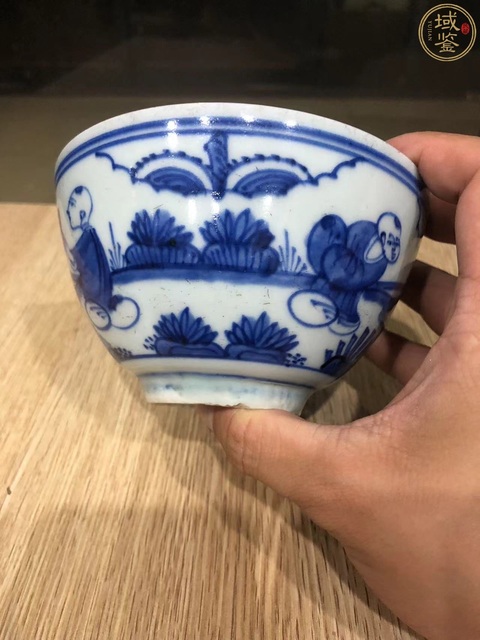 古玩陶瓷青花人物童子紋小碗真品鑒賞圖