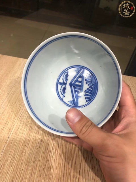 古玩陶瓷青花人物童子紋小碗真品鑒賞圖