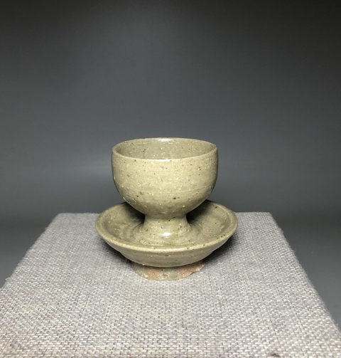 古玩陶瓷【北宋】越窯青釉連托盞【館藏級藏品】拍賣,當前價格0元