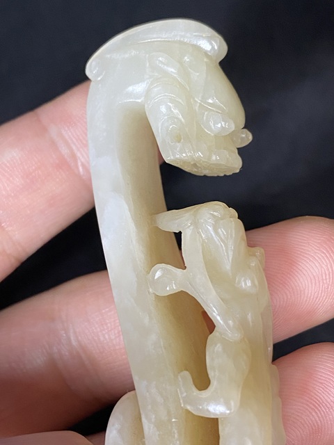 古玩玉器清代和田玉雕“蒼龍教子”帶鉤拍賣(mài),當(dāng)前價(jià)格15000元