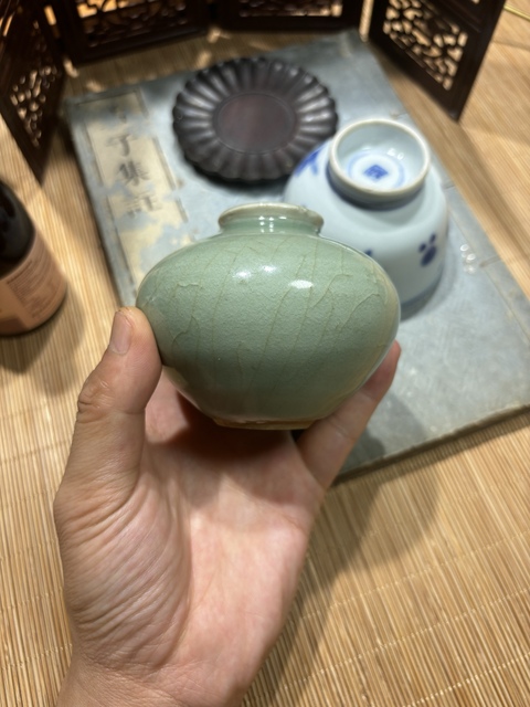 古玩陶瓷龍泉青瓷水盂真品鑒賞圖