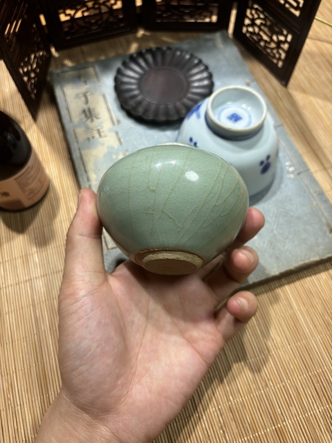 古玩陶瓷龍泉青瓷水盂真品鑒賞圖