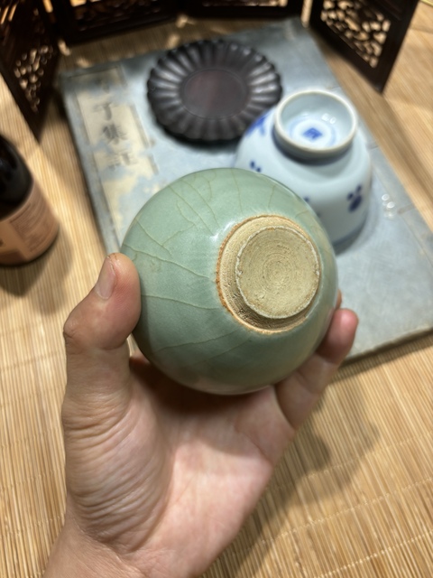 古玩陶瓷龍泉青瓷水盂真品鑒賞圖
