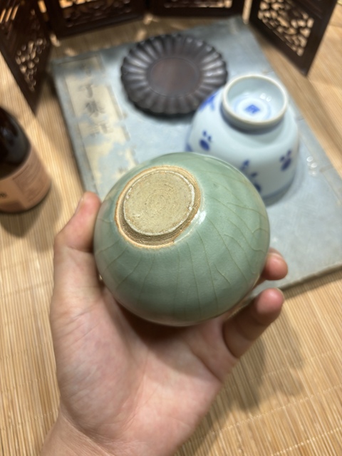 古玩陶瓷龍泉青瓷水盂真品鑒賞圖
