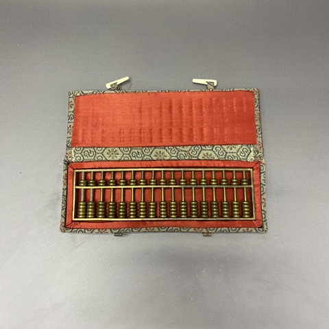 古玩陶瓷創(chuàng)匯精巧的一個銅算盤拍賣,當(dāng)前價(jià)格269元