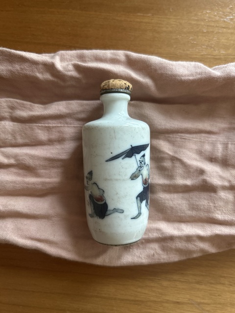 古玩陶瓷清中晚·青花釉里紅鐘馗人物紋鼻煙壺 真品鑒賞圖
