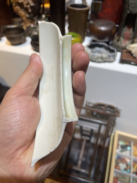 古玩陶瓷黃地綠彩龍紋標本真品鑒賞圖