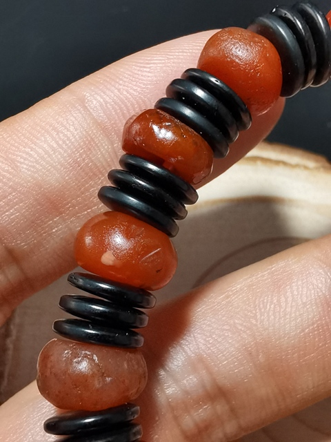 古玩玉器天然紅瑪瑙珠串真品鑒賞圖