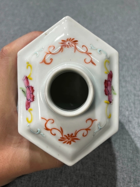 古玩陶瓷民國 粉彩花卉紋茶葉罐真品鑒賞圖