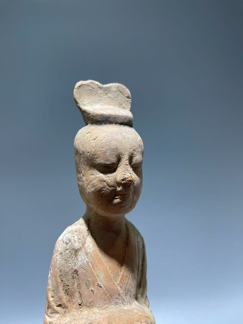 古玩陶瓷北朝·文官俑拍賣,當前價格336元