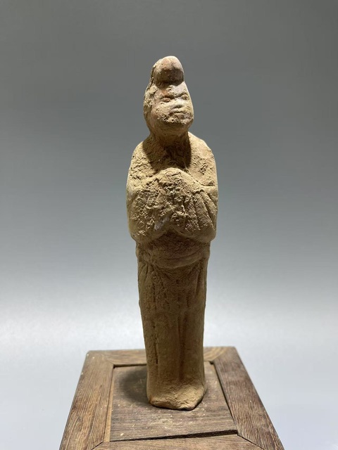 古玩陶瓷唐·人物俑拍賣,當前價格132元