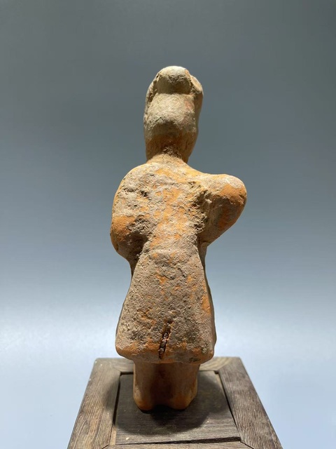古玩陶瓷唐·彎腰俑 真品鑒賞圖