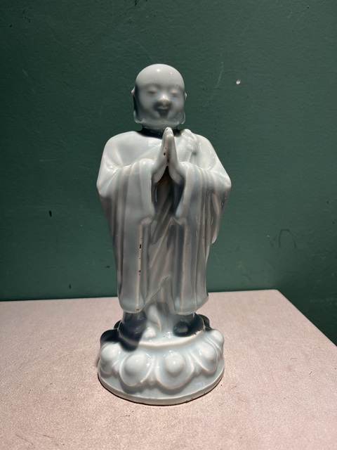 古玩陶瓷粉青釉阿難像拍賣(mài),當(dāng)前價(jià)格15888元