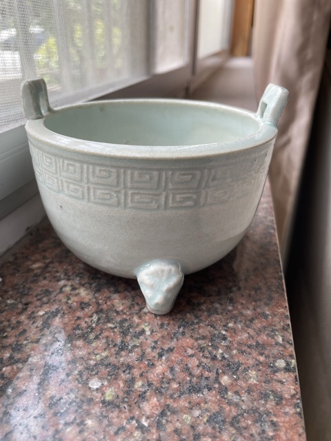 古玩陶瓷青白釉三足爐真品鑒賞圖