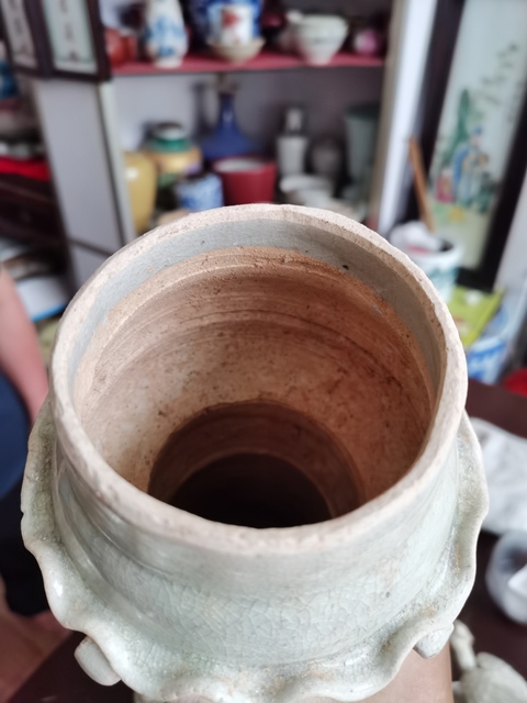 古玩陶瓷青白釉貼塑人物鳥紋塔式罐真品鑒賞圖