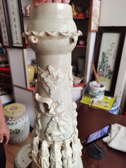 古玩陶瓷青白釉貼塑人物鳥紋塔式罐真品鑒賞圖