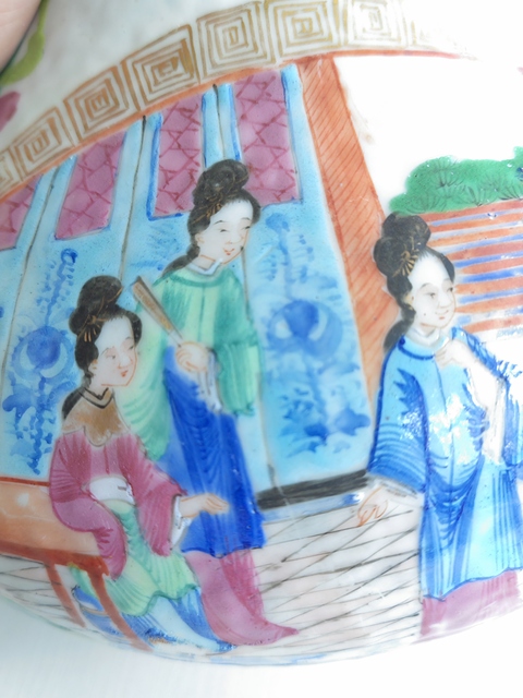 古玩陶瓷廣彩荸薺瓶真品鑒賞圖