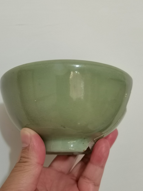 古玩陶瓷龍泉青瓷茶碗真品鑒賞圖