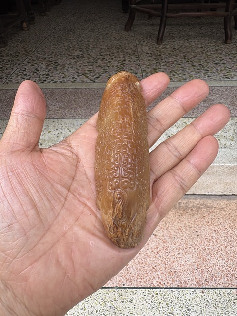 古玩玉器仿古紋飾玉雕瑞獸把件真品鑒賞圖