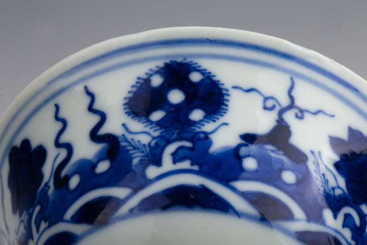 古玩陶瓷清晚·青花海上生蓮圖茶圓
真品鑒賞圖