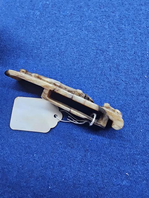 古玩玉器和田玉雕“螭龍紋劍璏”真品鑒賞圖