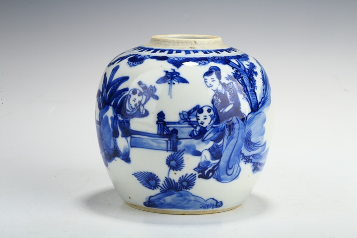 古玩陶瓷晚清·青花仕女嬰戲紋罐真品鑒賞圖